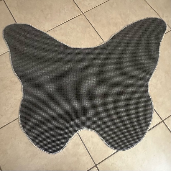 Butterfly Shape Kids Rug - Picture 2 of 11